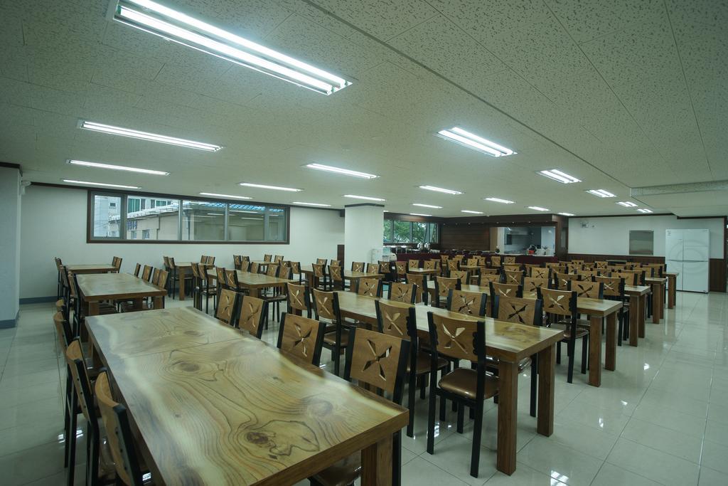 R&T Hotel Jeju Ngoại thất bức ảnh
