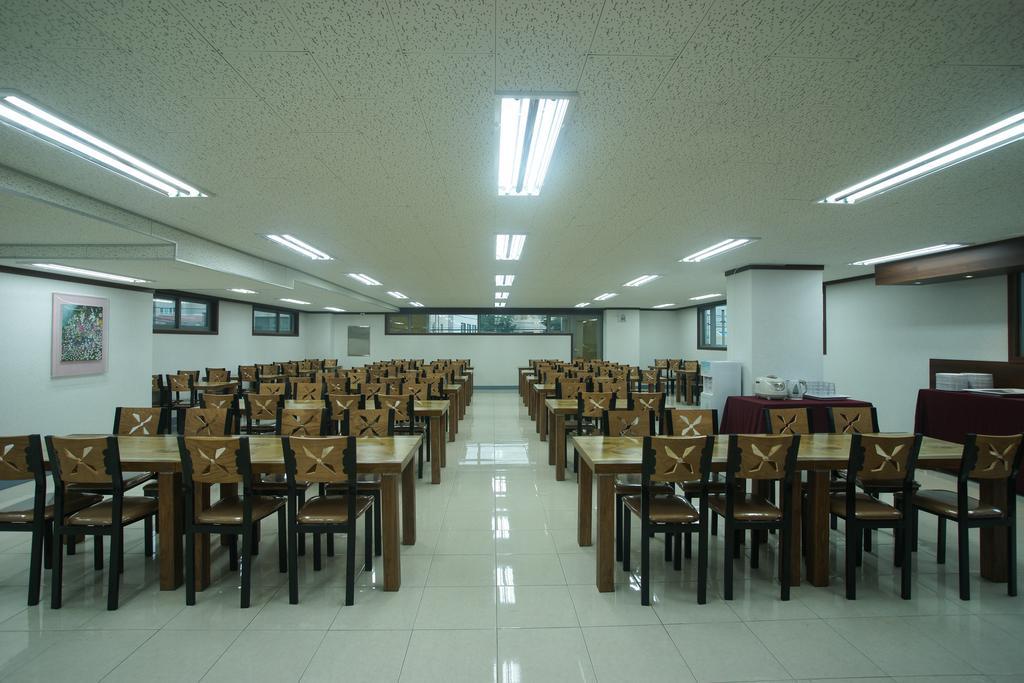 R&T Hotel Jeju Ngoại thất bức ảnh