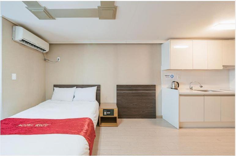 R&T Hotel Jeju Ngoại thất bức ảnh