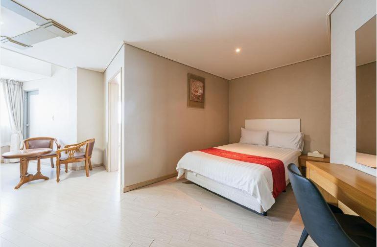 R&T Hotel Jeju Ngoại thất bức ảnh